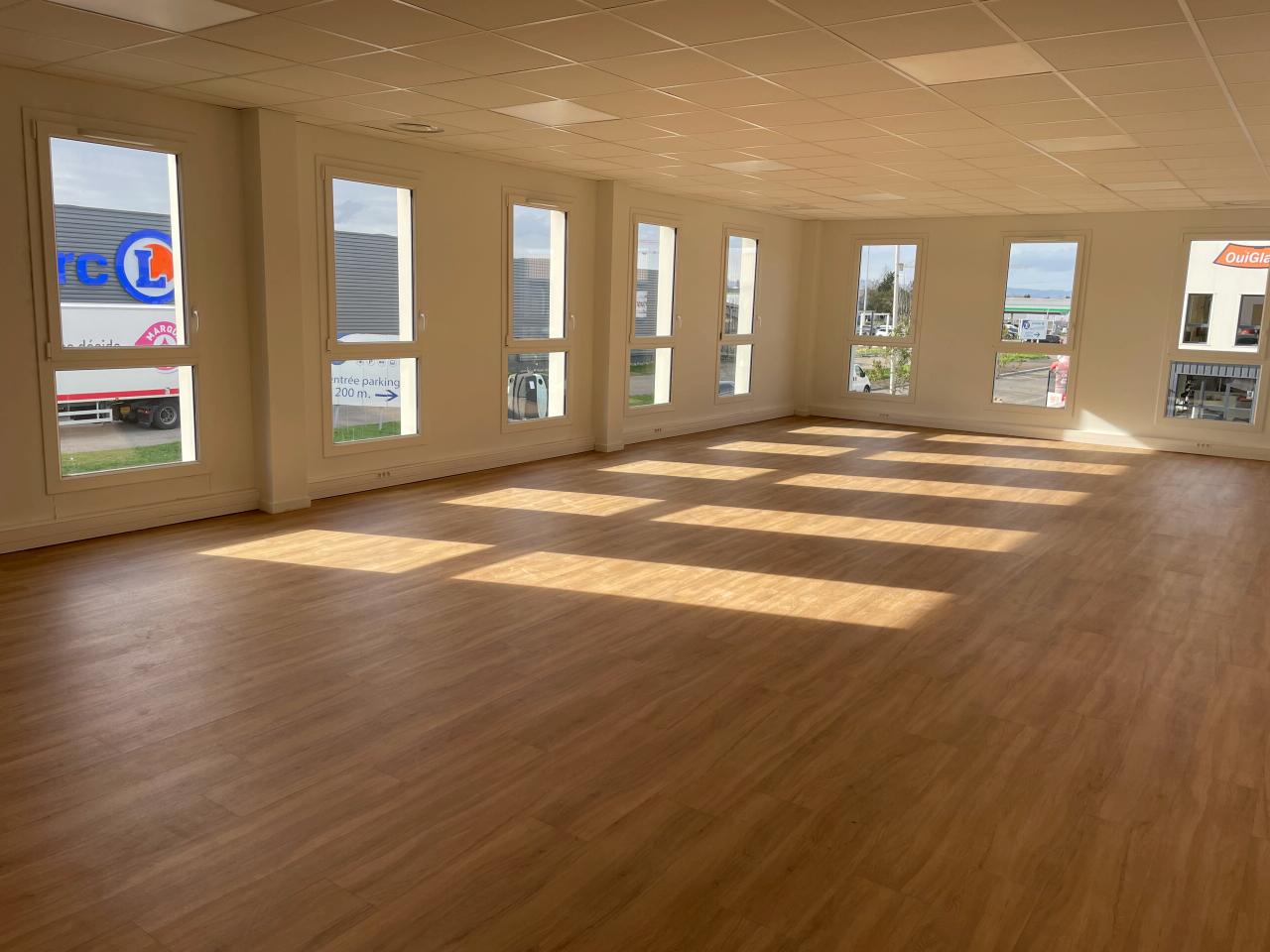 Local d'activité Genay 329m² Location local d'activité Genay Rhône OLACT2314251 5